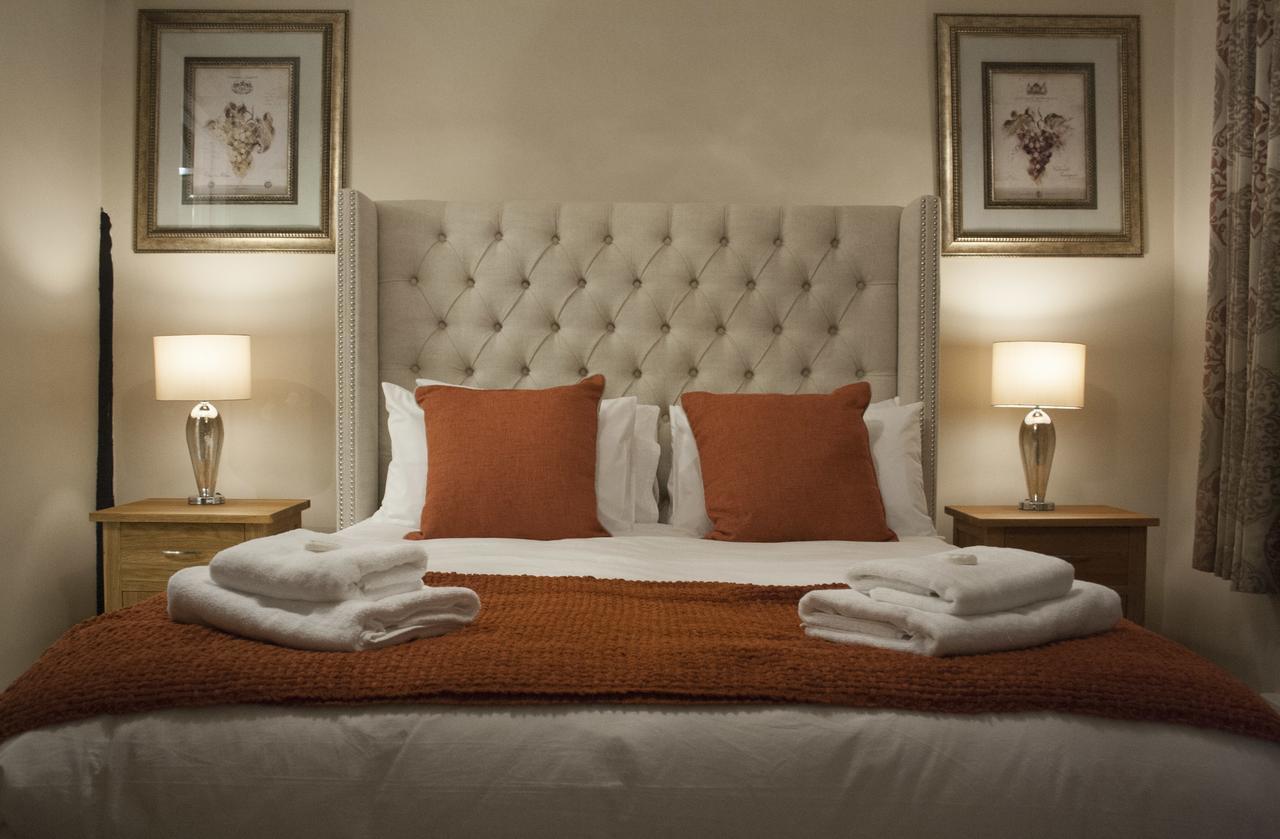 The Swan Hotel Bar And Grill مالدون المظهر الخارجي الصورة