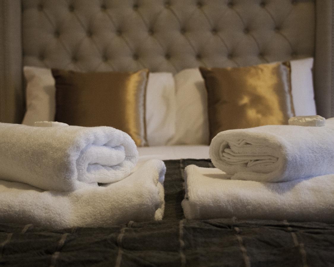The Swan Hotel Bar And Grill مالدون المظهر الخارجي الصورة